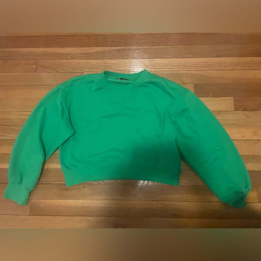 Zara Crewneck Size S